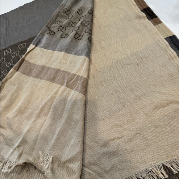 Authen Gucci oversized scarf - Picture 8 of 13